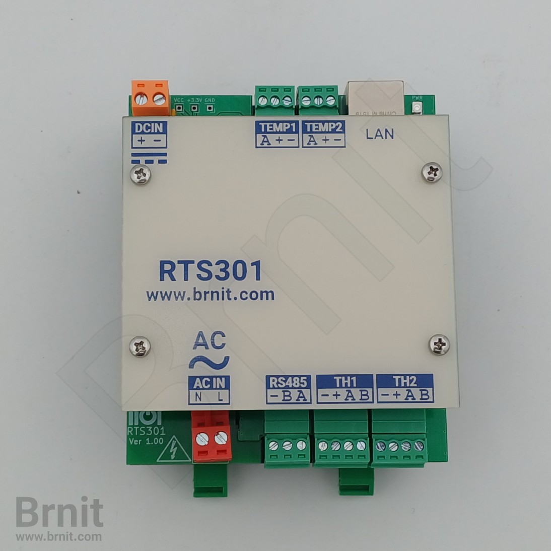 ابعاد فشرده و نصب آسان مبدل RTS301 در رک و تابلو برق
